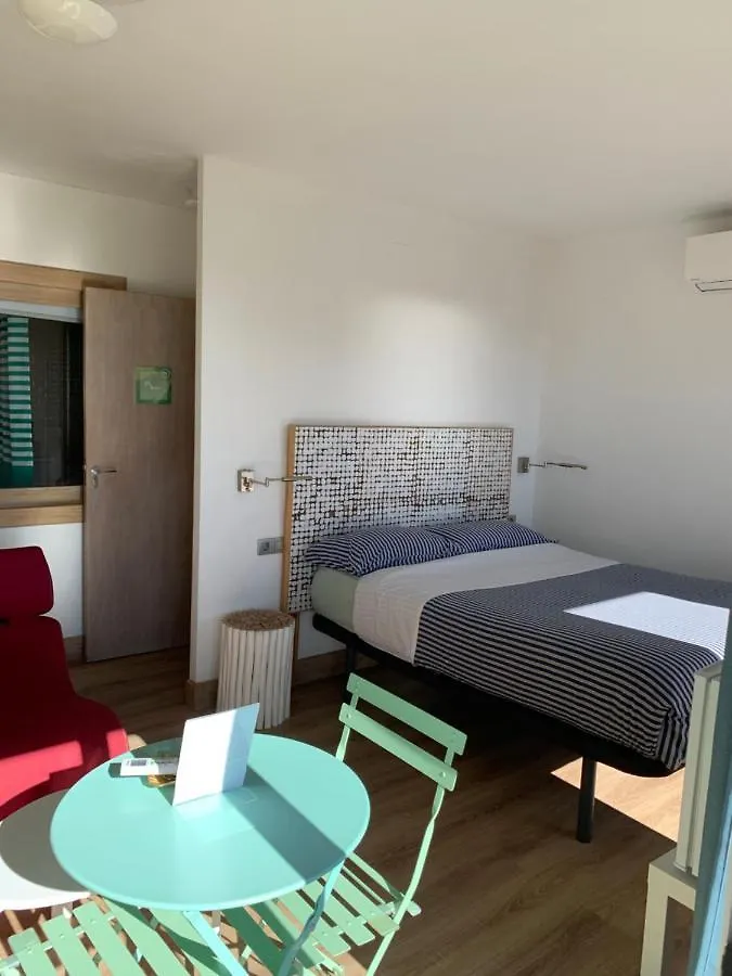 Casa Mimi Bed and Breakfast Sitges