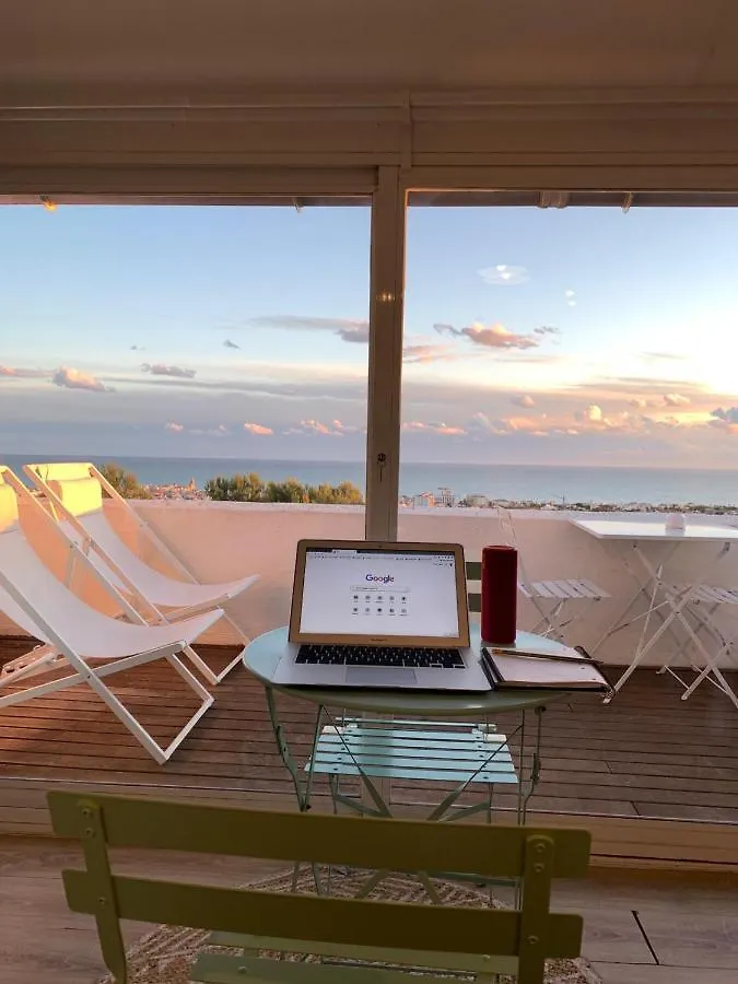 Casa Mimi Bed and Breakfast Sitges España