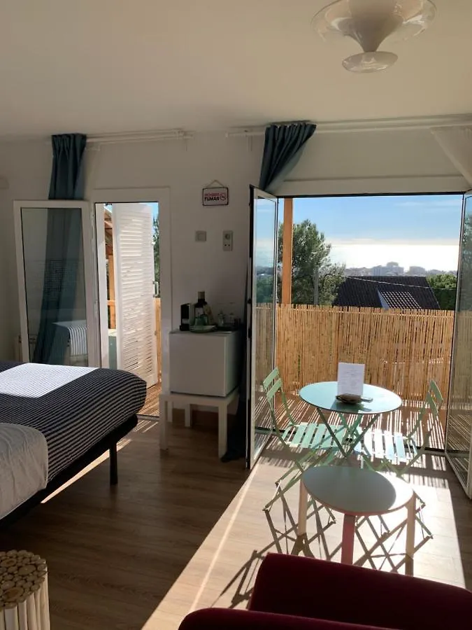 Casa Mimi Bed and Breakfast Sitges 3*,  España