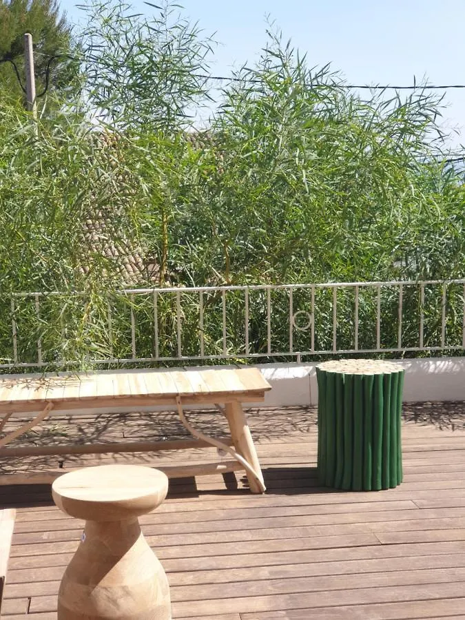 Casa Mimi Bed and Breakfast Sitges 3*,